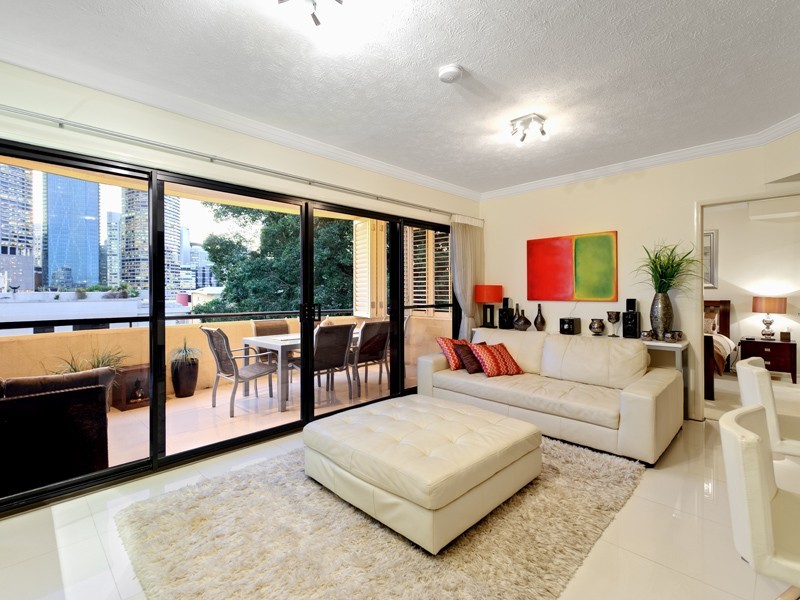 165 Main Street, Kangaroo Point QLD 4169