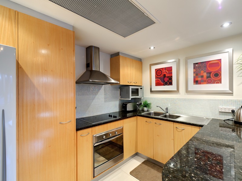 165 Main Street, Kangaroo Point QLD 4169