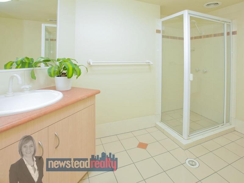 52 Newstead Terrace, Newstead QLD 4006