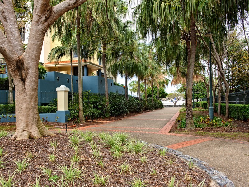 52 Newstead Terrace, Newstead QLD 4006