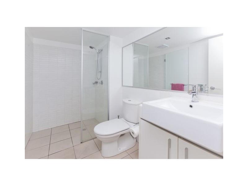 1 Ella Street, Newstead QLD 4006