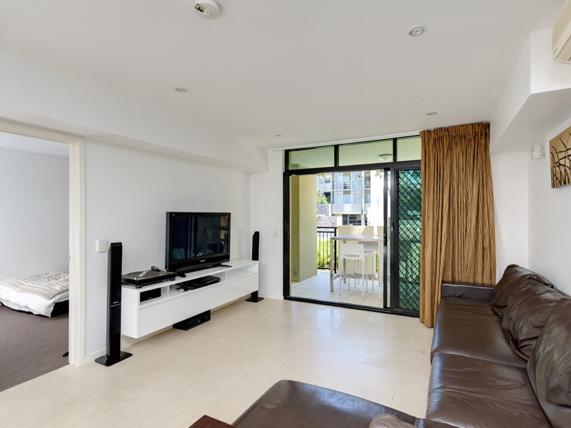 1 Newstead Avenue, Newstead QLD 4006