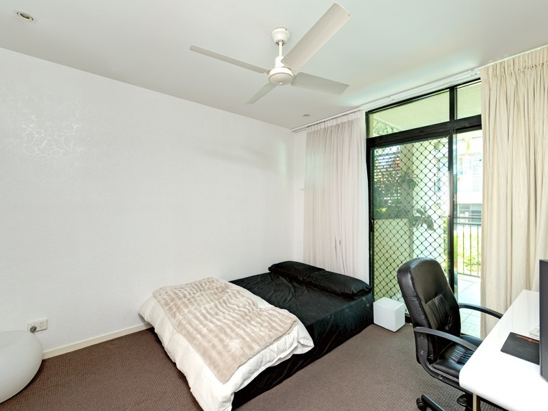 1 Newstead Avenue, Newstead QLD 4006