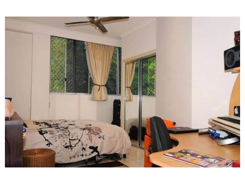 110 Kingsford Smith Drive, Hamilton QLD 4007