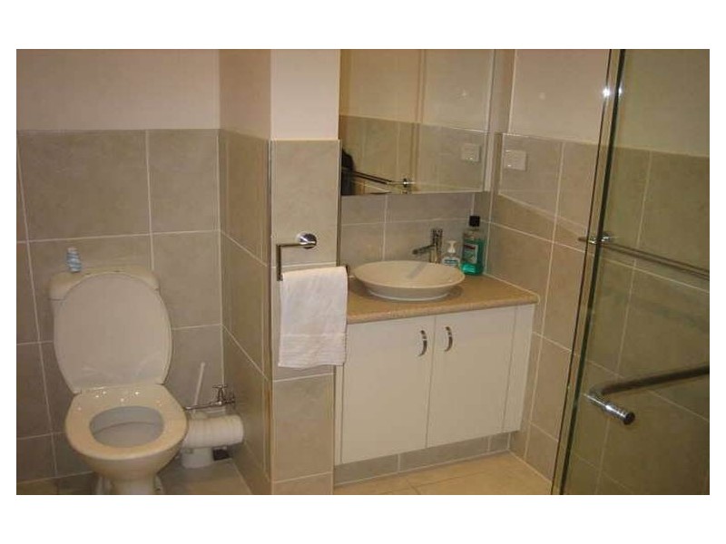 110 Kingsford Smith Drive, Hamilton QLD 4007