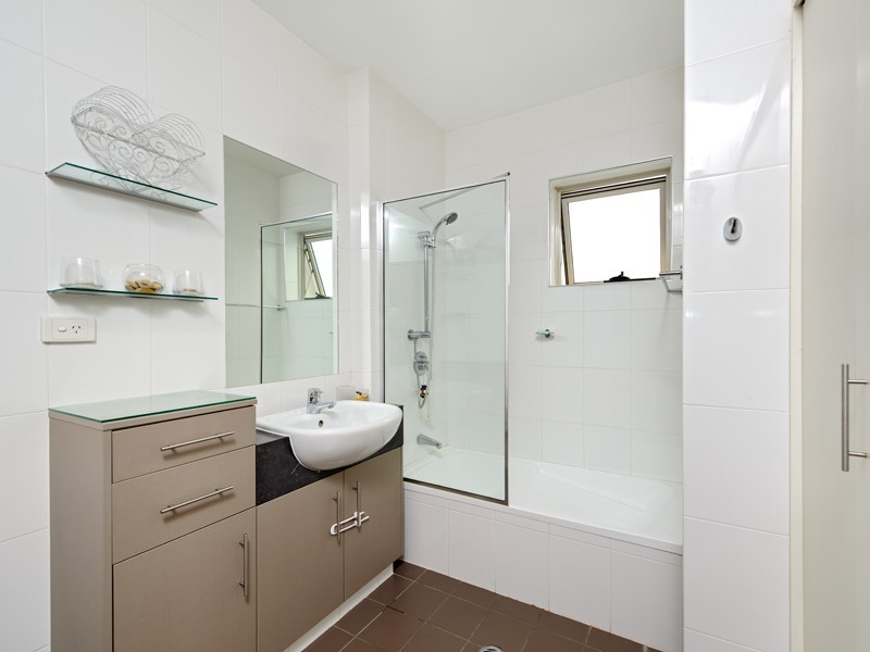 Lot 42, 404/42 Newstead Tce, Newstead QLD 4006