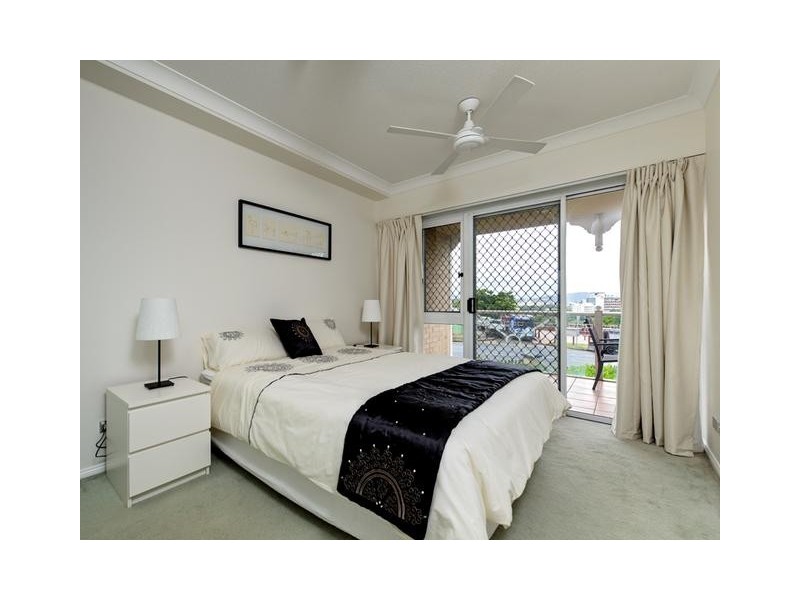 236 River Terrace, Kangaroo Point QLD 4169