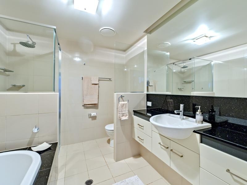 31/98 Thorn Street, Kangaroo Point QLD 4169