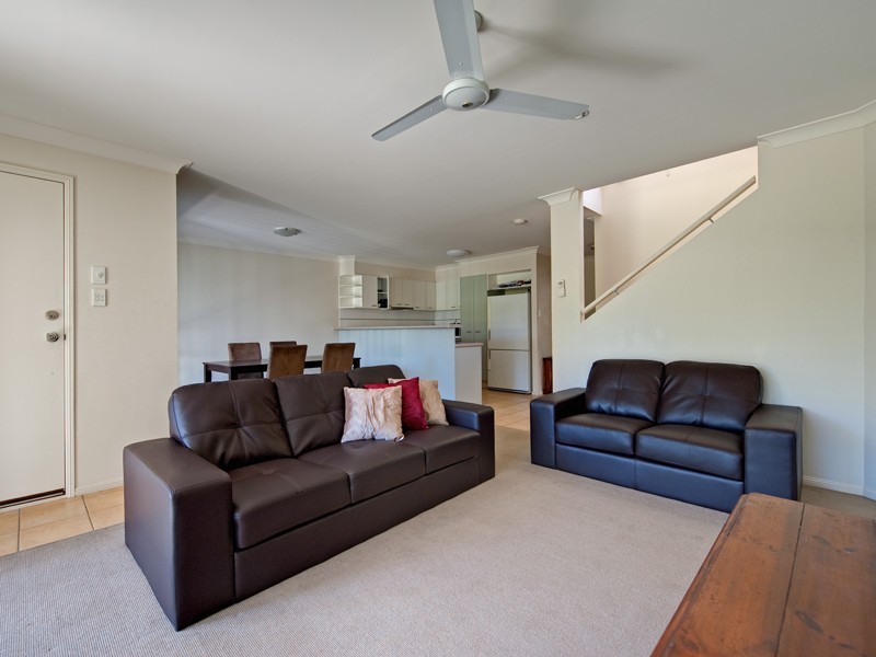 300 Clivedon Avenue, Corinda QLD 4075