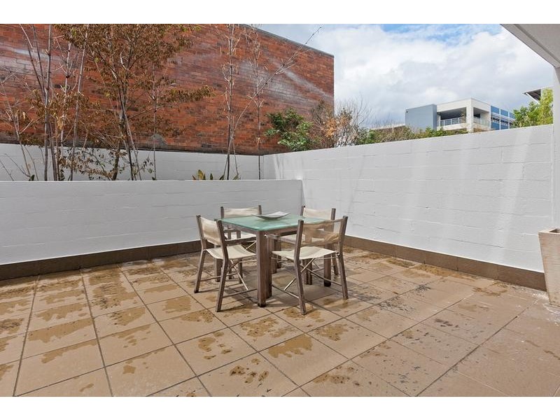 1 Ella Street, Newstead QLD 4006