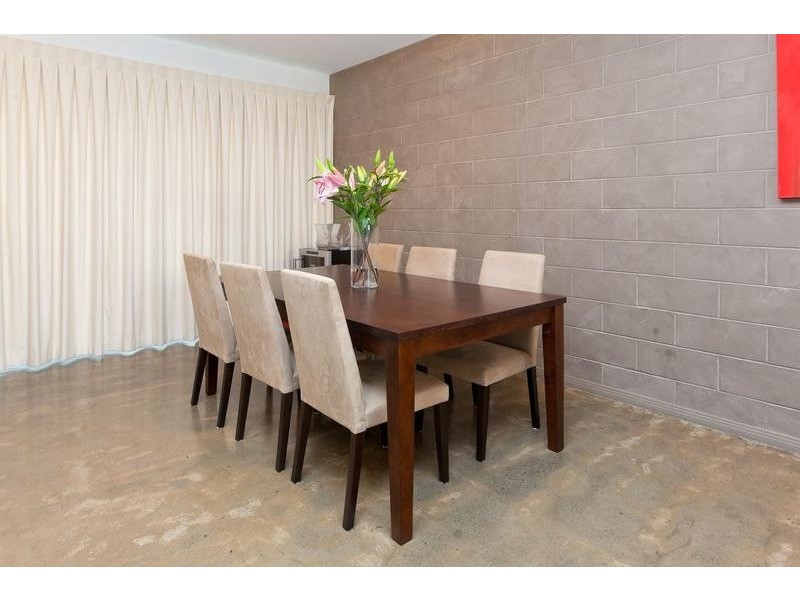 01 Ella Street, Newstead QLD 4006