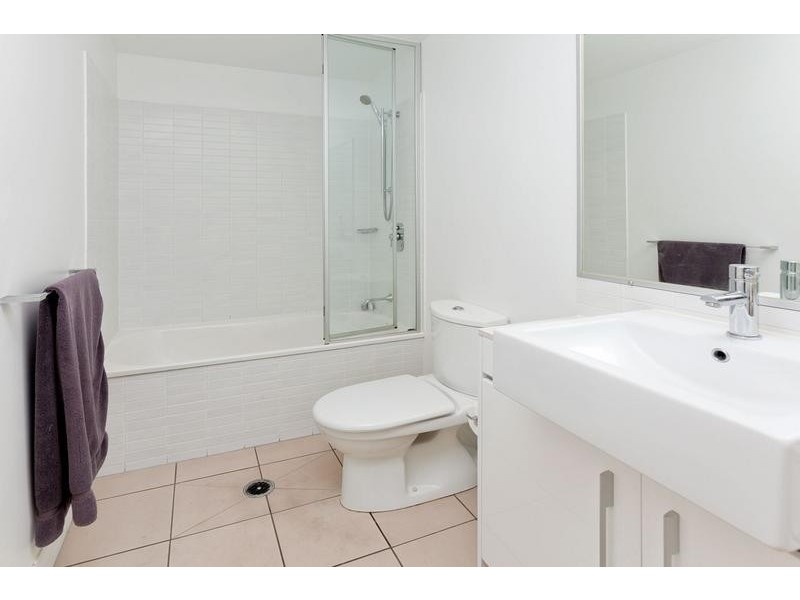 01 Ella Street, Newstead QLD 4006