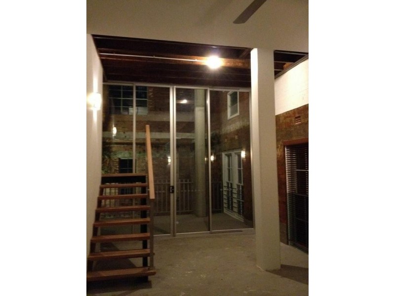 8 Skyring Terrace, Teneriffe QLD 4005