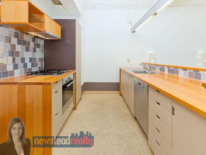 16 Skyring Terrace, Teneriffe QLD 4005