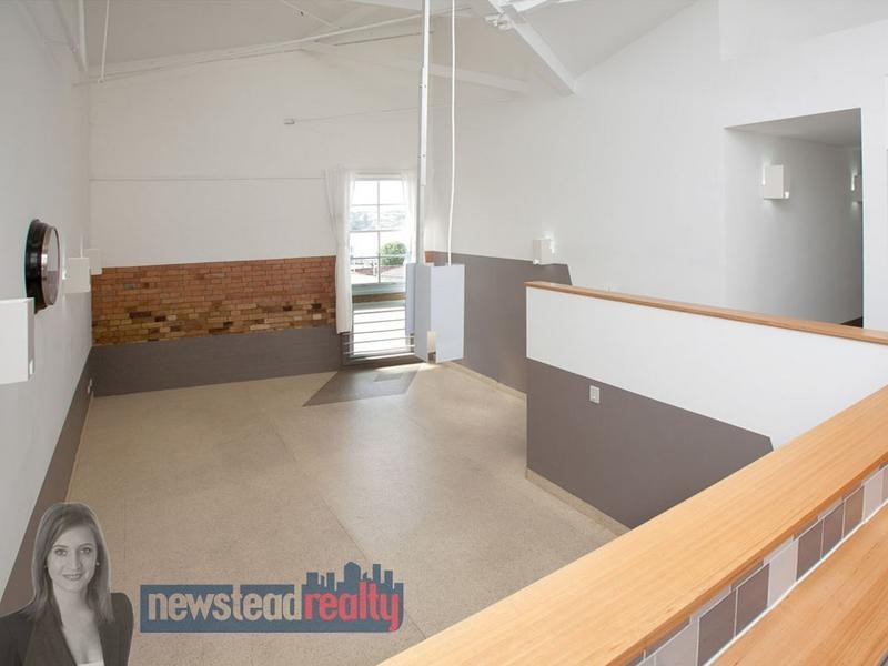 16 Skyring Terrace, Teneriffe QLD 4005
