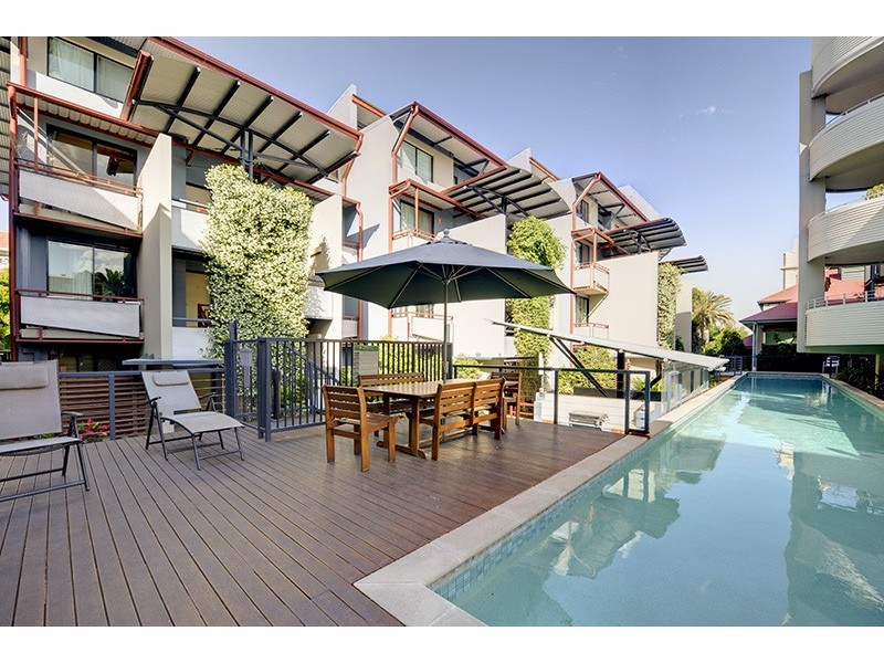 139 Commercial Road, Teneriffe QLD 4005