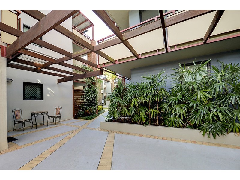 139 Commercial Road, Teneriffe QLD 4005