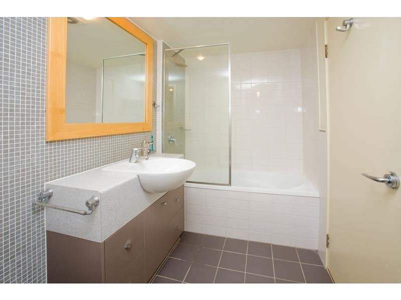 10/1 Newstead Avenue, Newstead QLD 4006