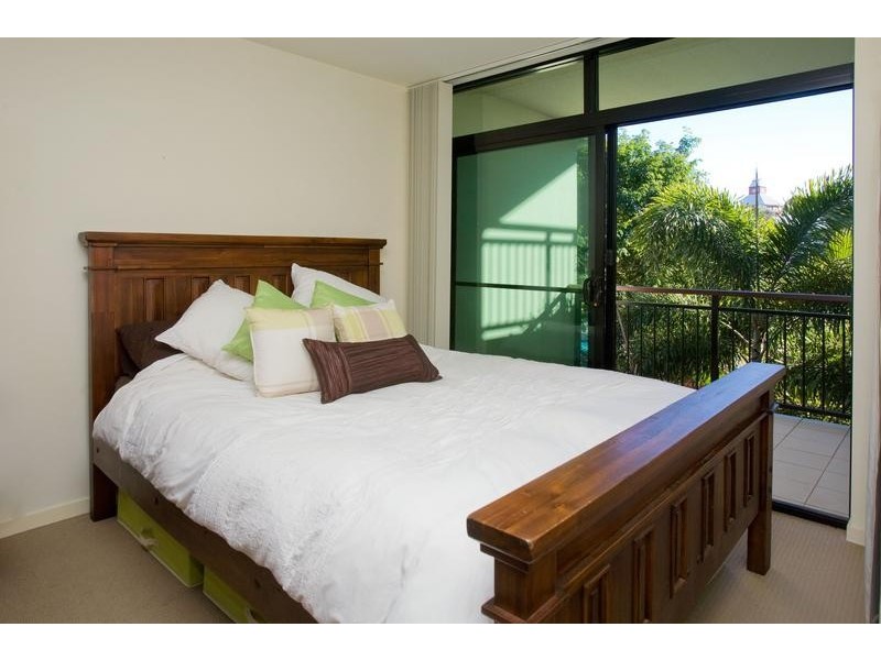 10/1 Newstead Avenue, Newstead QLD 4006