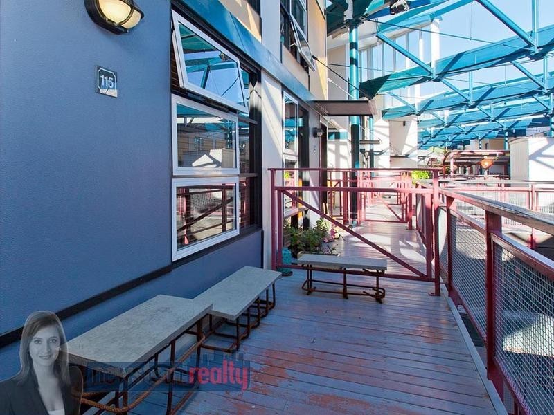 53 Vernon Terrace, Teneriffe QLD 4005