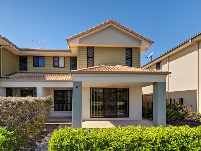 300 Clivedon Ave, Corinda QLD 4075