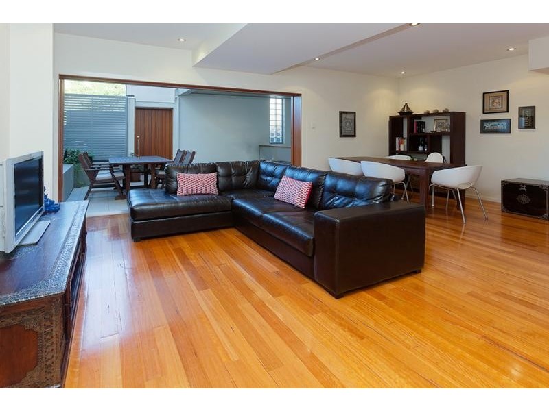 15 Halford St, Newstead QLD 4006