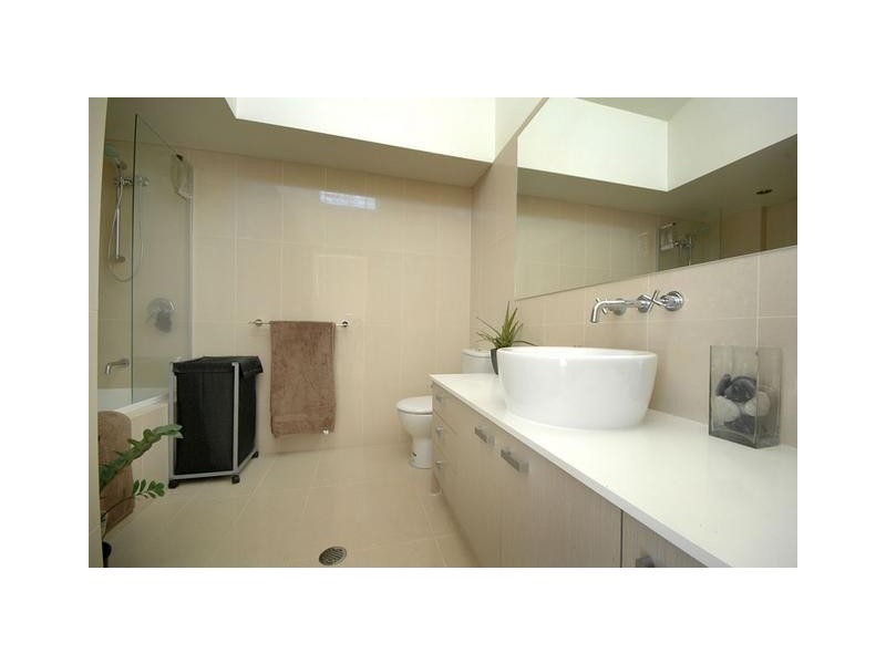 15 Halford St, Newstead QLD 4006