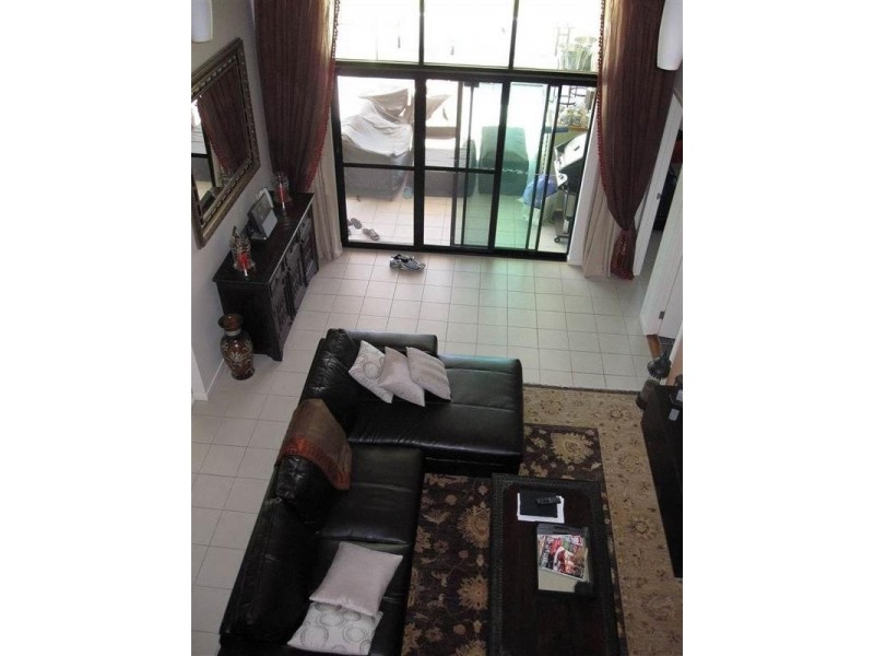 1 Newstead Avenue, Newstead QLD 4006