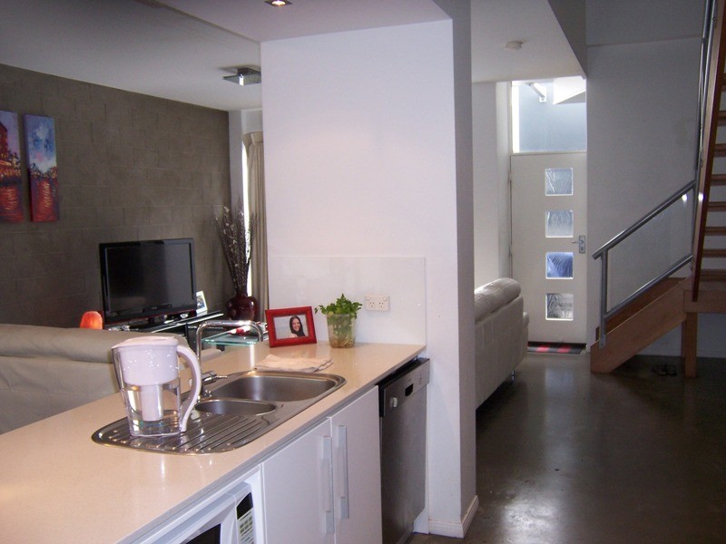 01 Ella Street, Newstead QLD 4006