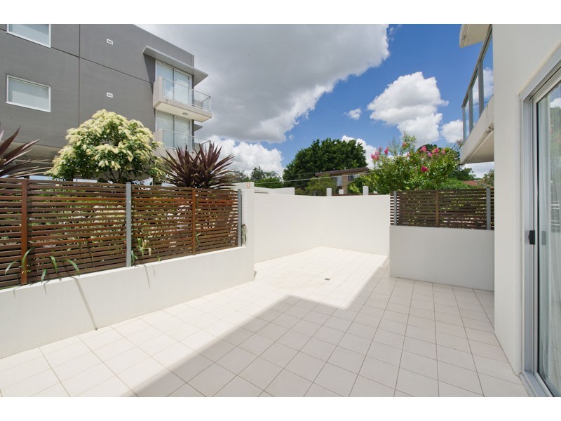 24 Alwood Street, Indooroopilly QLD 4068