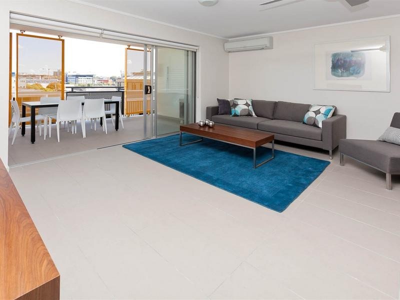 19 Masters Street, Newstead QLD 4006