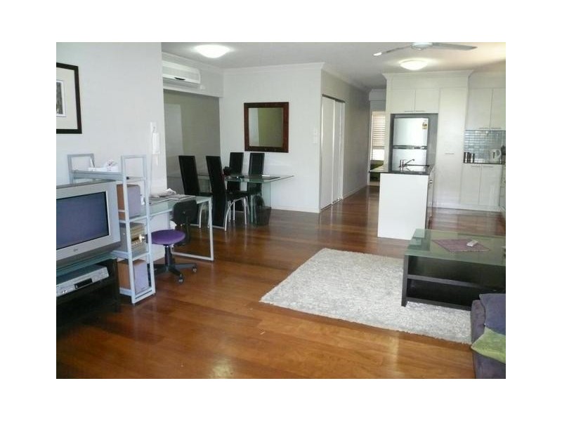 106/21 Miles Street, Clayfield QLD 4011