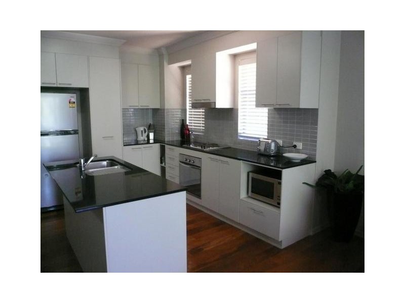 106/21 Miles Street, Clayfield QLD 4011