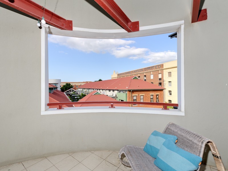 8 Dath Street, Teneriffe QLD 4005