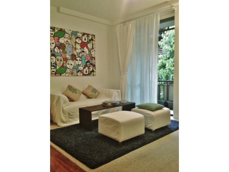 8 Dath Street, Teneriffe QLD 4005