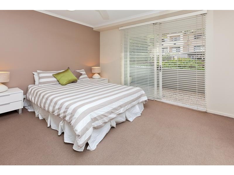 104/42 Newstead Terrace, Newstead QLD 4006