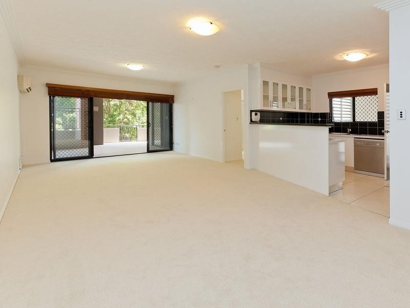 9 Newstead Avenue, Newstead QLD 4006