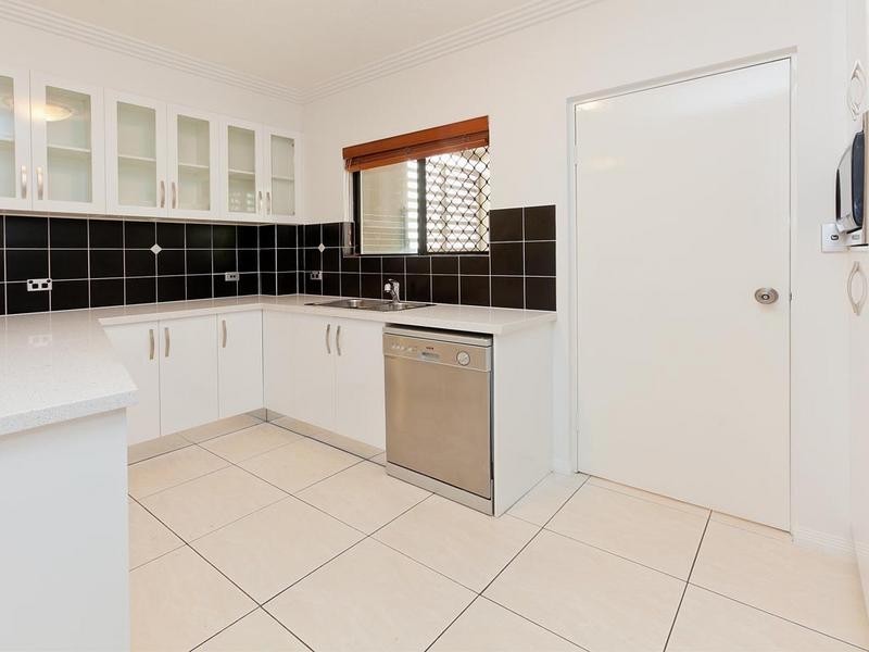 9 Newstead Avenue, Newstead QLD 4006