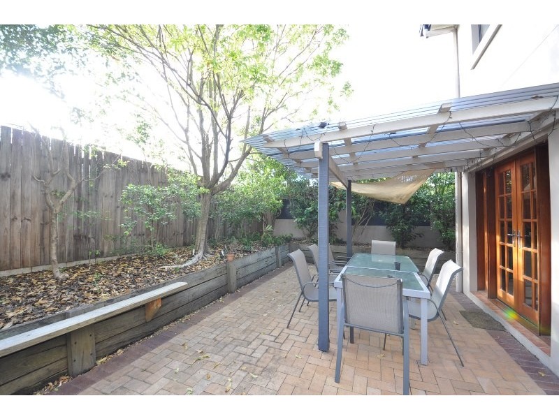 4/47 Leicester Street, Coorparoo QLD 4151