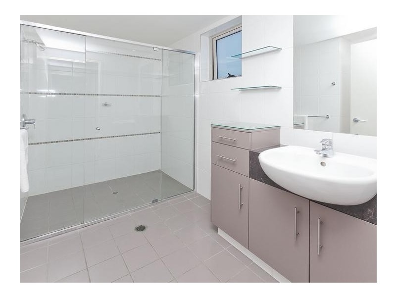 42 Newstead Terrace, Newstead QLD 4006