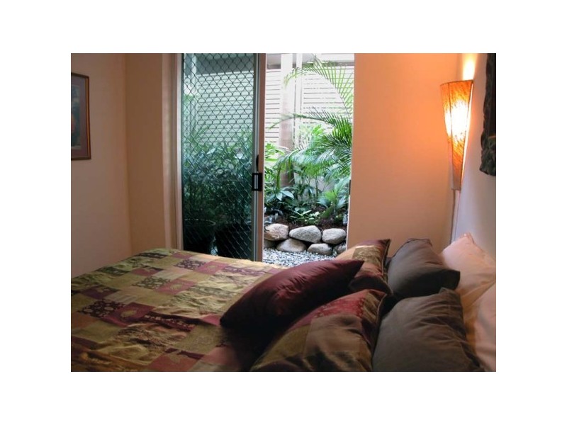 27 Vernon Terrace, Teneriffe QLD 4005