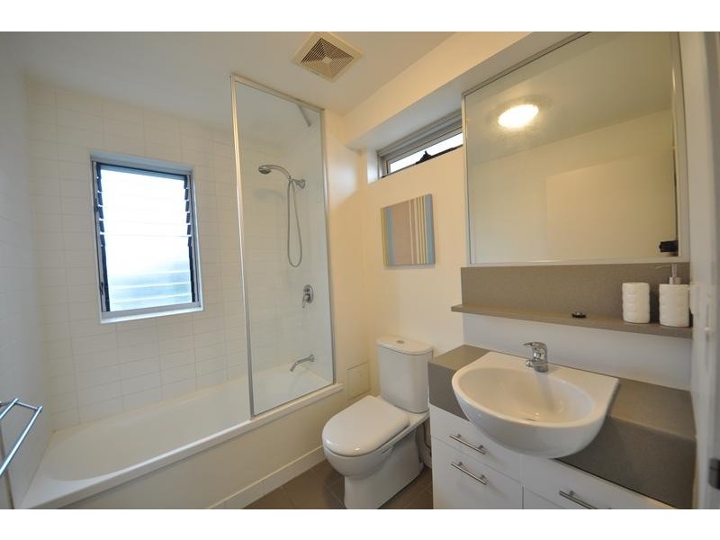 28 Masters Street, Newstead QLD 4006