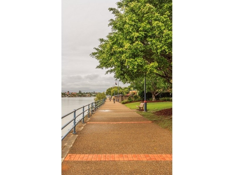 139.. Commercial Road, Teneriffe QLD 4005