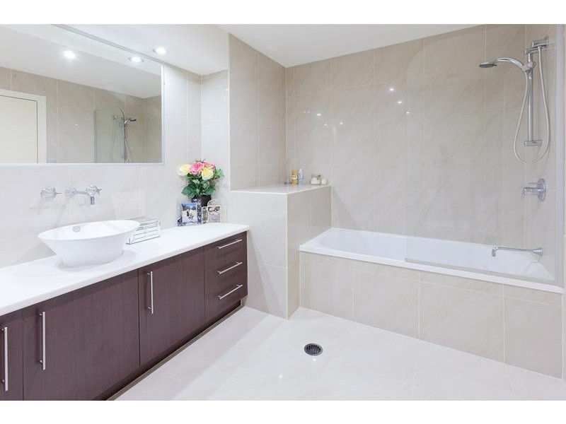 24 Wandoo Street, Newstead QLD 4006