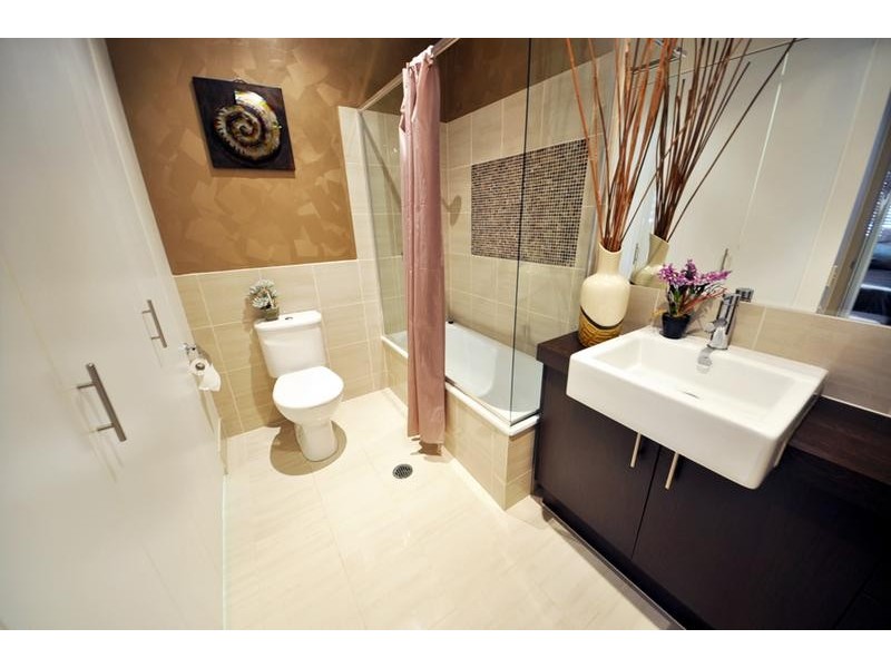 110 Commercial Road, Teneriffe QLD 4005