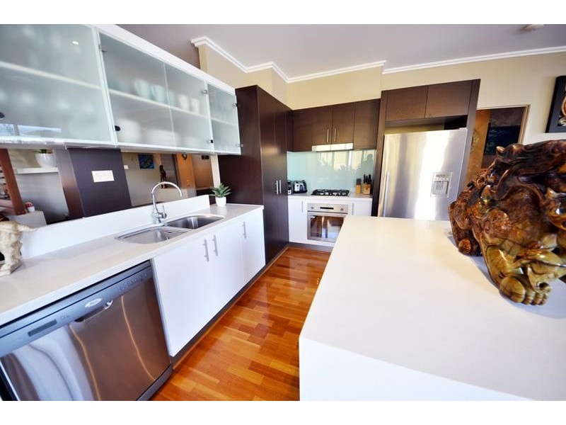 110 Commercial Road, Teneriffe QLD 4005