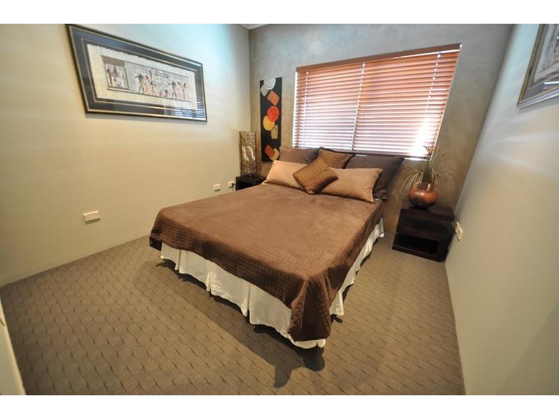 110 Commercial Road, Teneriffe QLD 4005