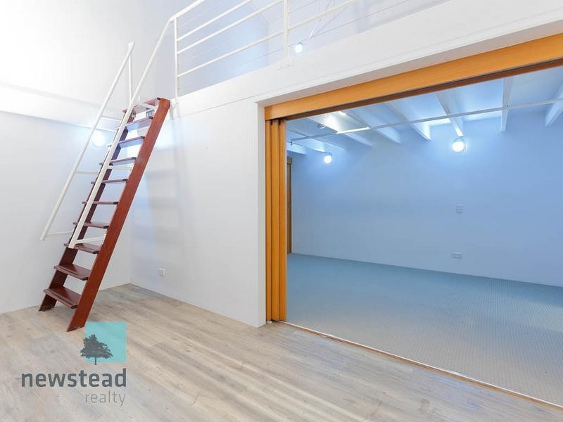 53 Vernon Tce, Teneriffe QLD 4005