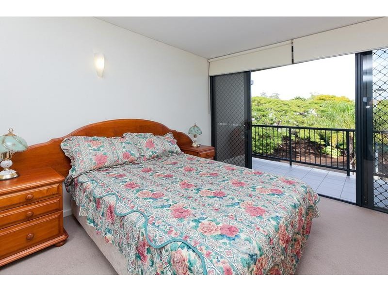 38 Brougham, Fairfield QLD 4103