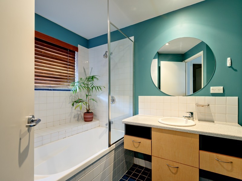 139 Commercial Rd, Teneriffe QLD 4005